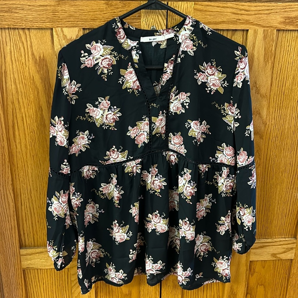 Large Mi Ami black floral blouse